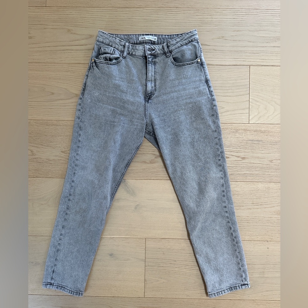 Zara Gray Ankle Cropped Jeans size 8